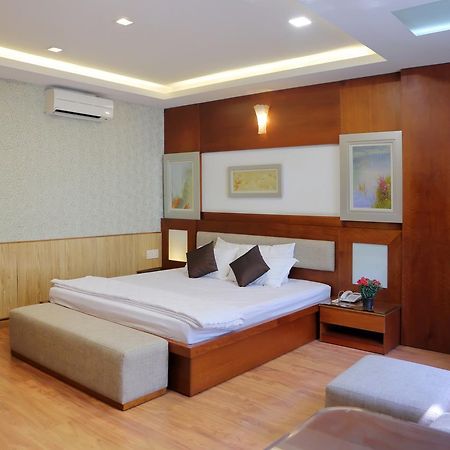 Thala Hotel Хошимин Екстериор снимка